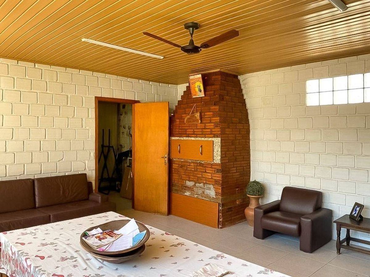 Casa com 3 dormitórios à venda, 111 m² — foto 4